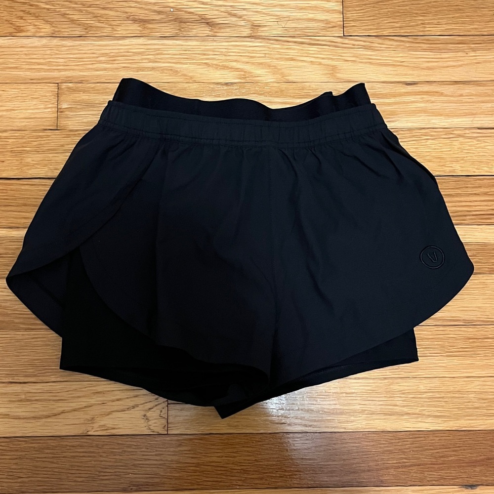 Vuori athletic shorts